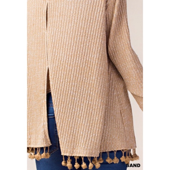 SAND Knit Top Pom Pom Detail COZY - Picture 4 of 6